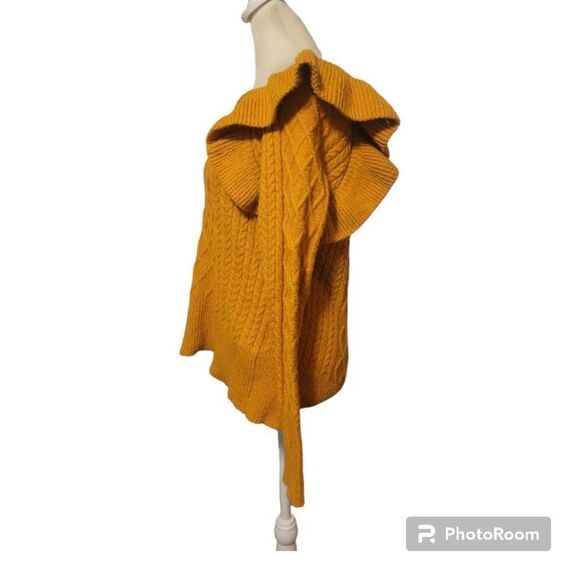 Broadway 38 Women's Boat Neck Mustard Sweater Size Small - Picture 2 of 6